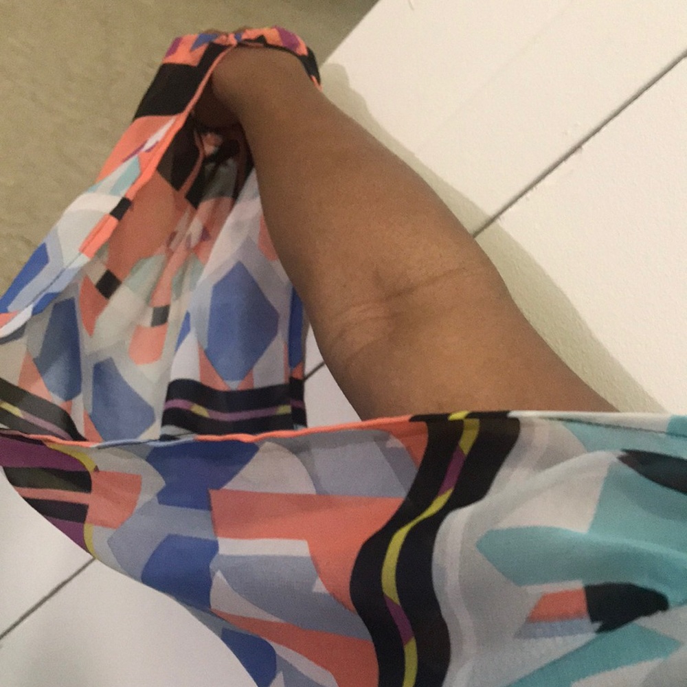 Open Arm Slit Dress - Picture 3 of 3